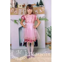 Детское  розовое нарядное платье